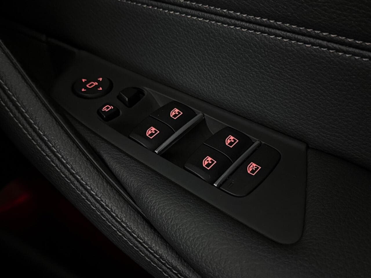 BMW 5 Series thumbnail Misc Controls
