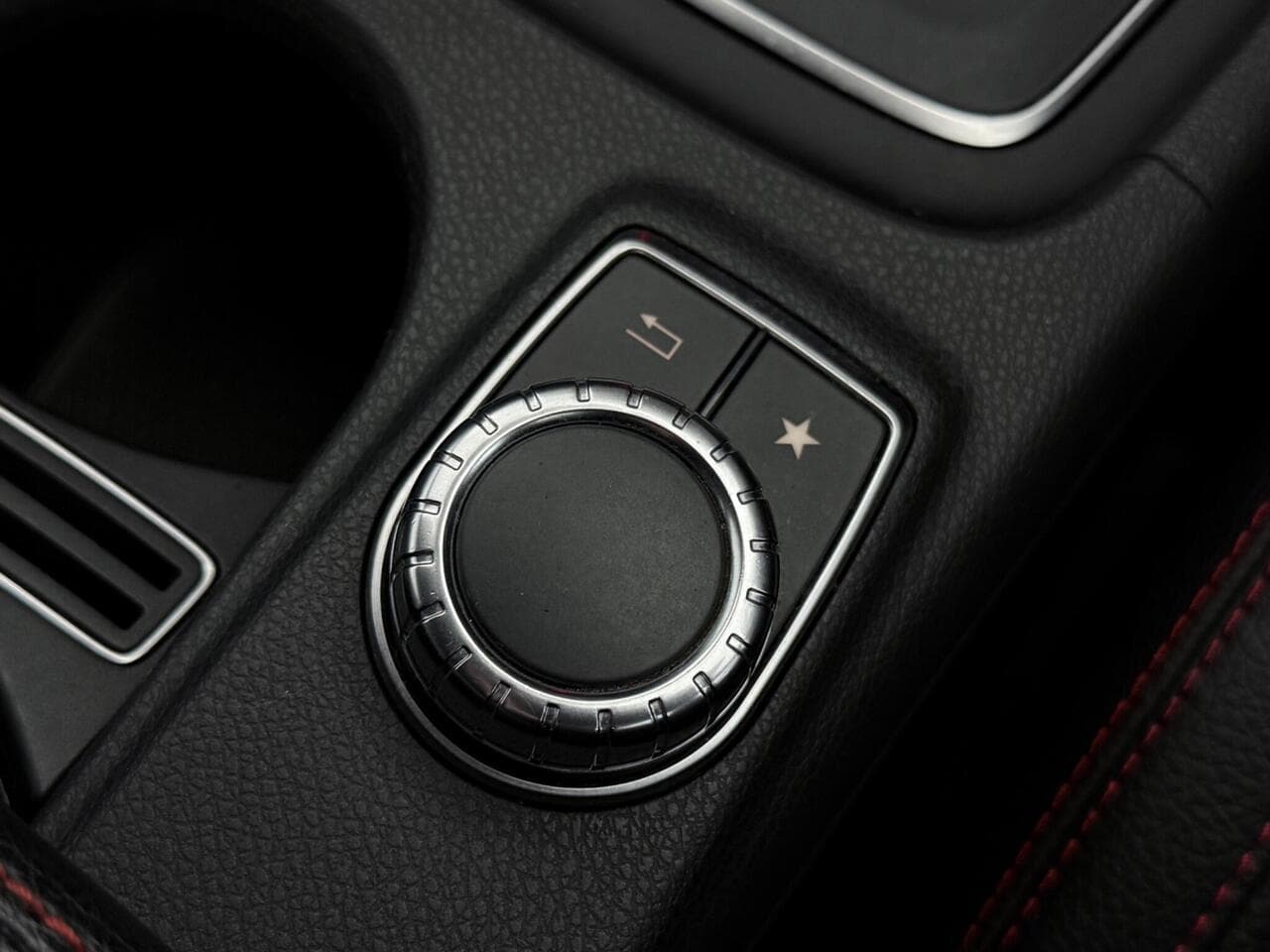 Mercedes-Benz CLA thumbnail Misc Controls