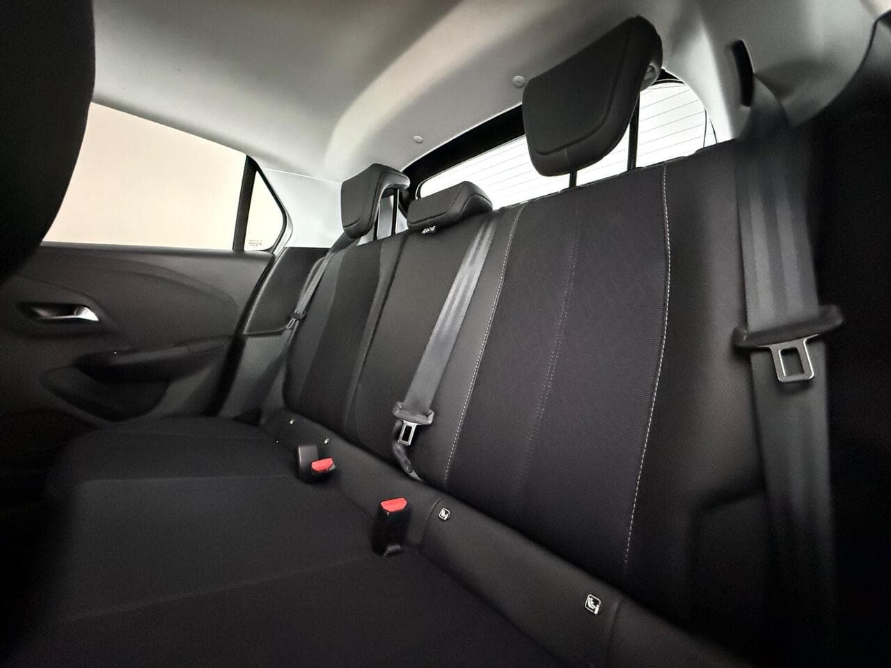 Vauxhall Corsa thumbnail Seats Rear