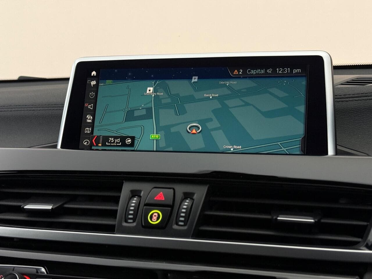 BMW X2 thumbnail Infotainment System