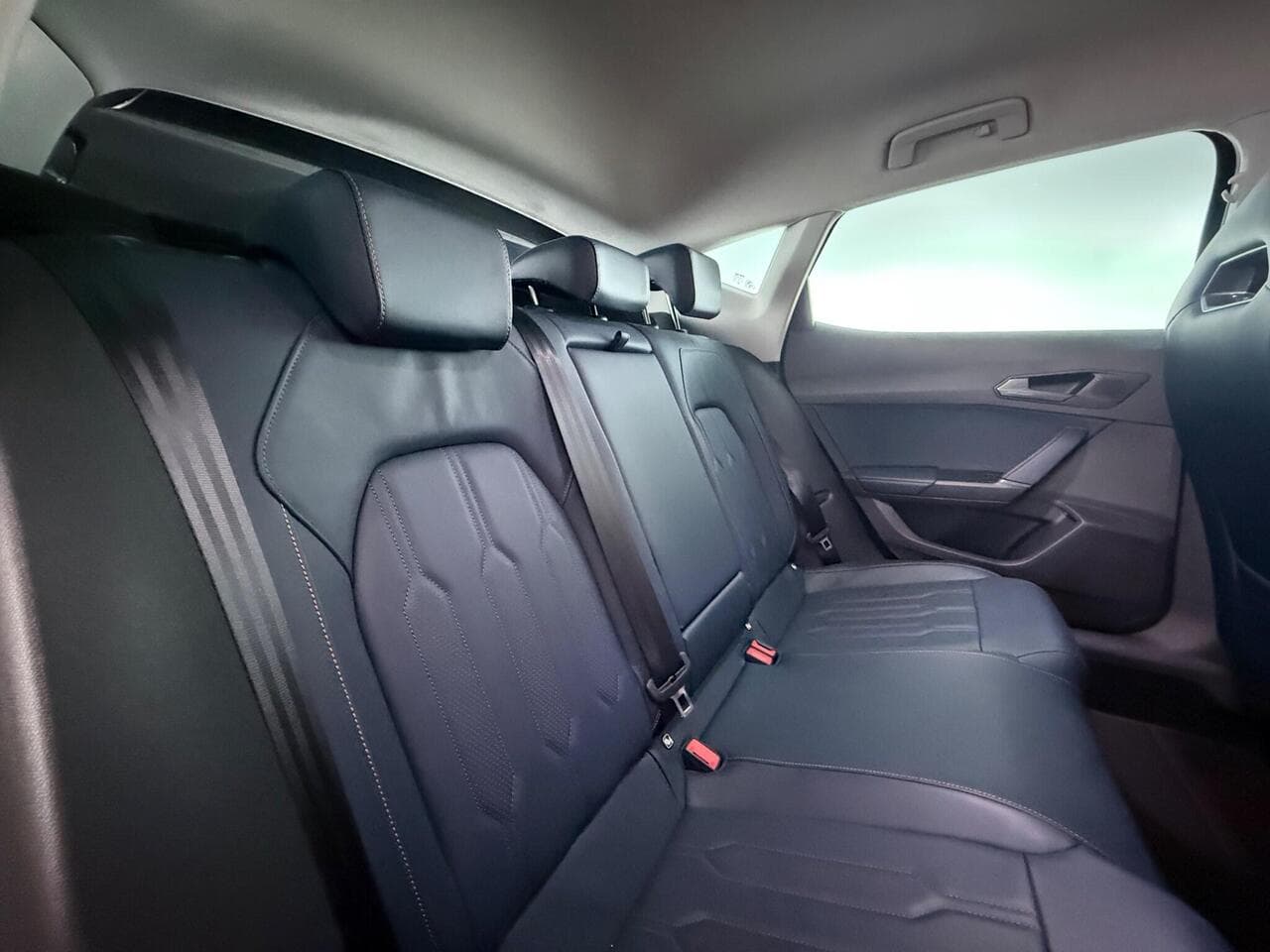 CUPRA Formentor thumbnail Seats Rear