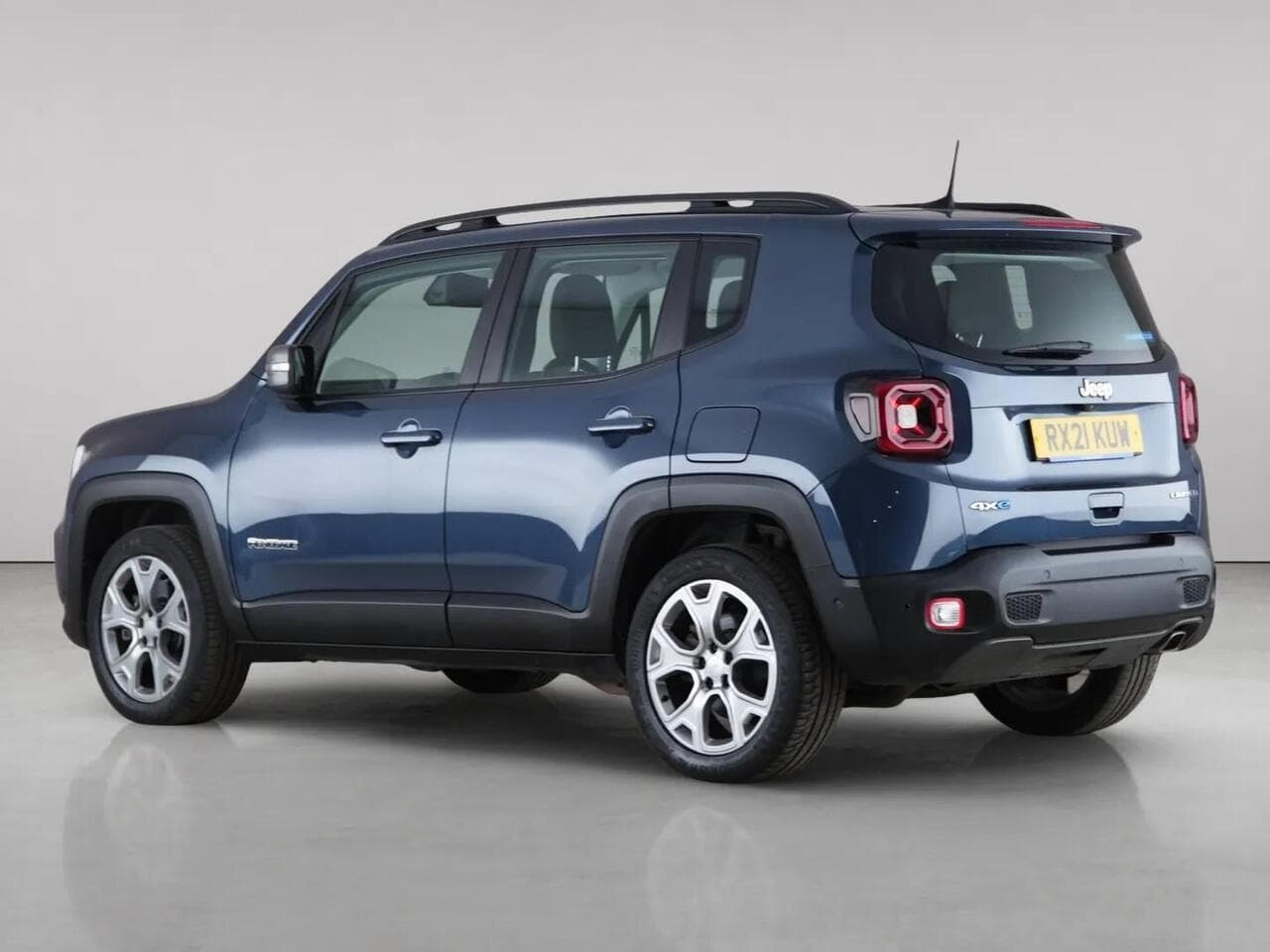 Jeep Renegade thumbnail Rear Left