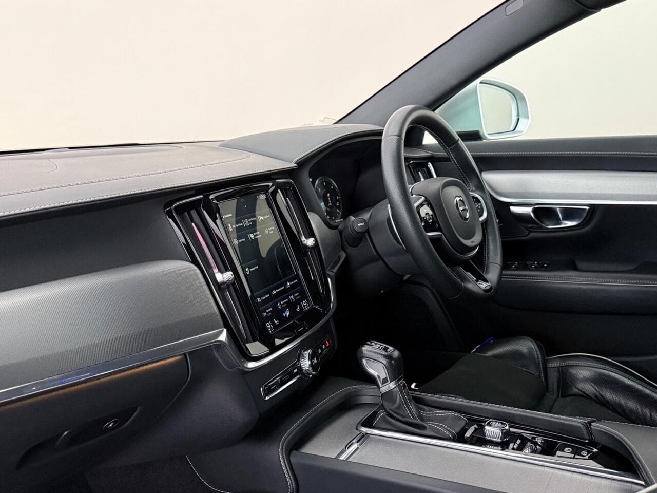 Volvo S90 thumbnail Interior Front