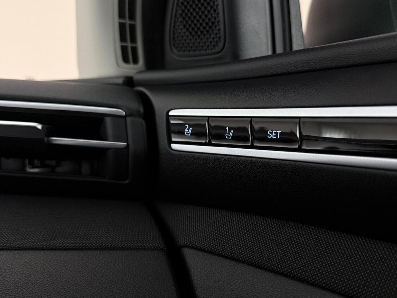 Hyundai TUCSON thumbnail Misc Controls