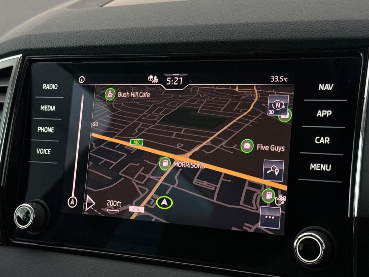 Skoda Karoq thumbnail Infotainment System