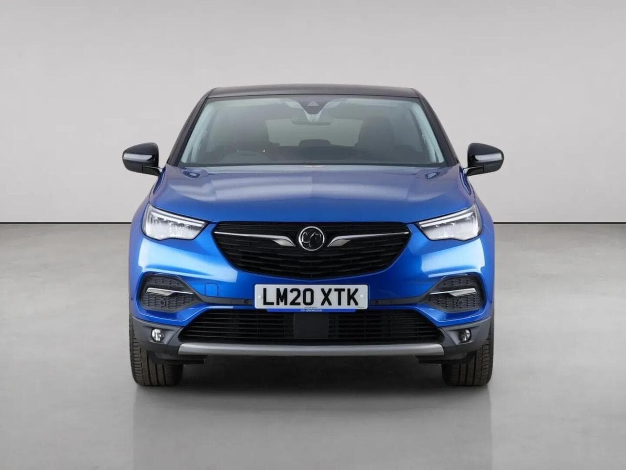 Vauxhall Grandland X thumbnail Front