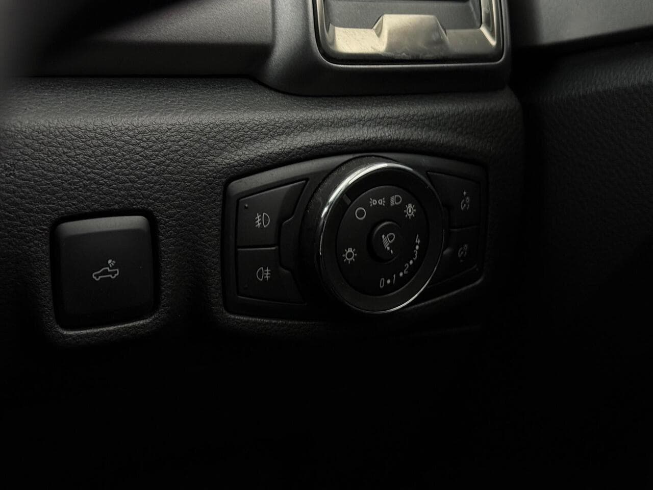 Ford Ranger thumbnail Misc Controls
