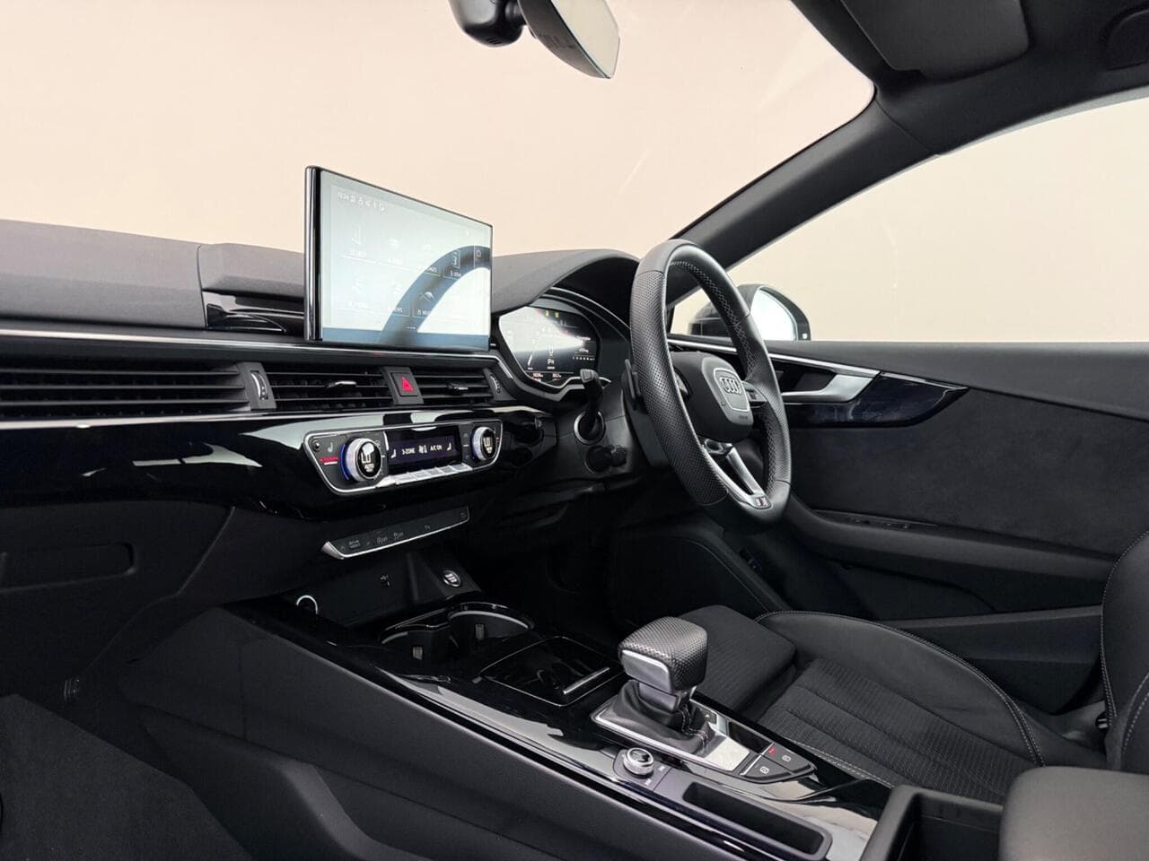Audi A5 thumbnail Interior Front