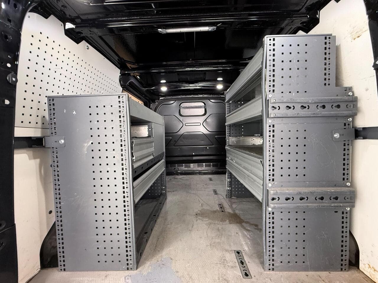 Ford Transit Custom thumbnail Cargo Space