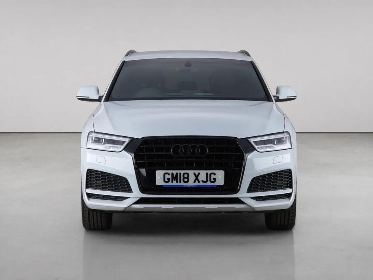 Audi Q3 thumbnail Front