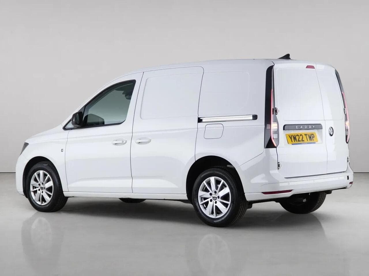 Volkswagen Caddy thumbnail Rear Left