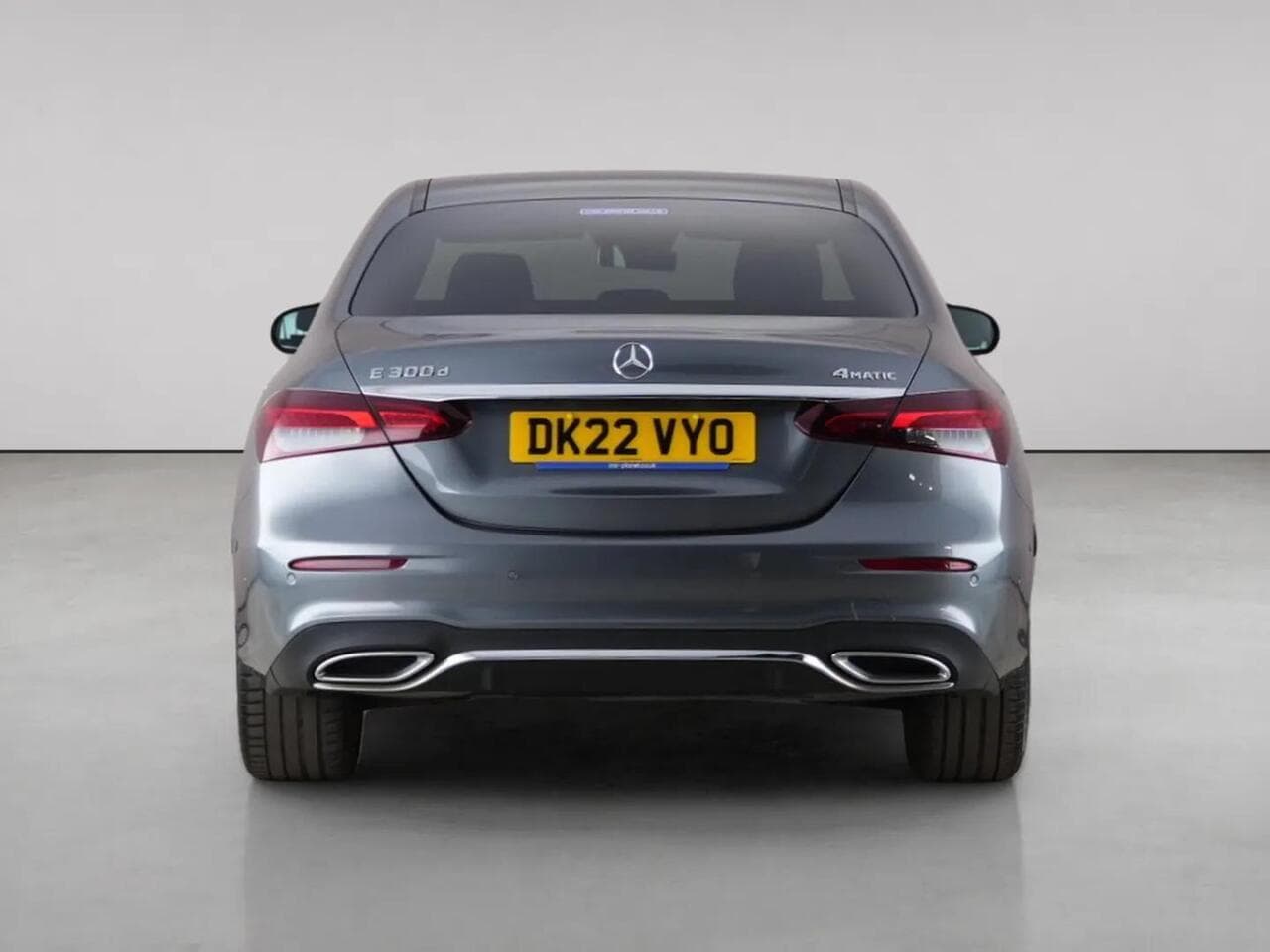 Mercedes-Benz E Class thumbnail Rear