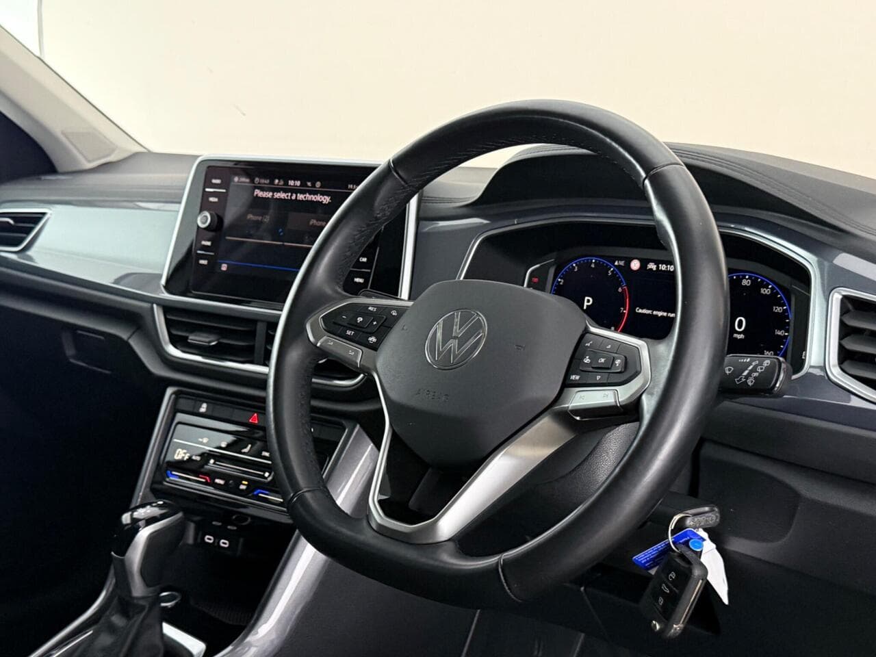 Volkswagen T-Roc thumbnail Steering Wheel
