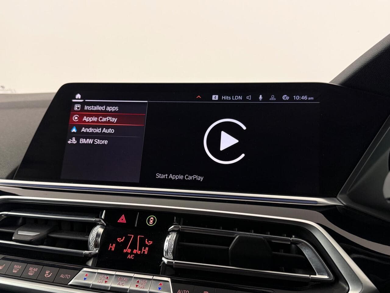 BMW X5 thumbnail Infotainment System