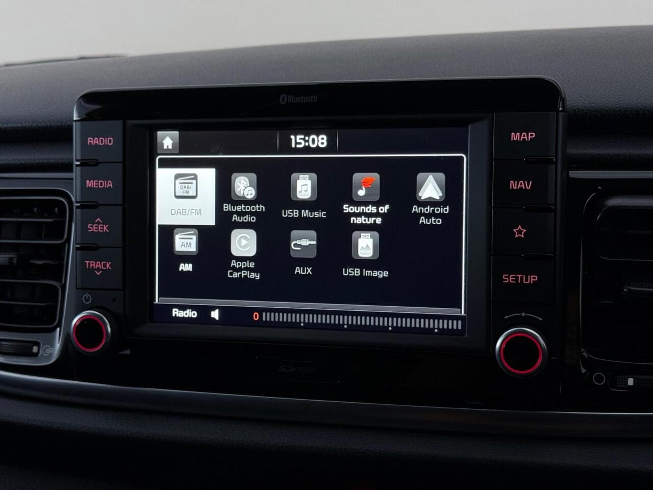 Kia Rio thumbnail Infotainment System