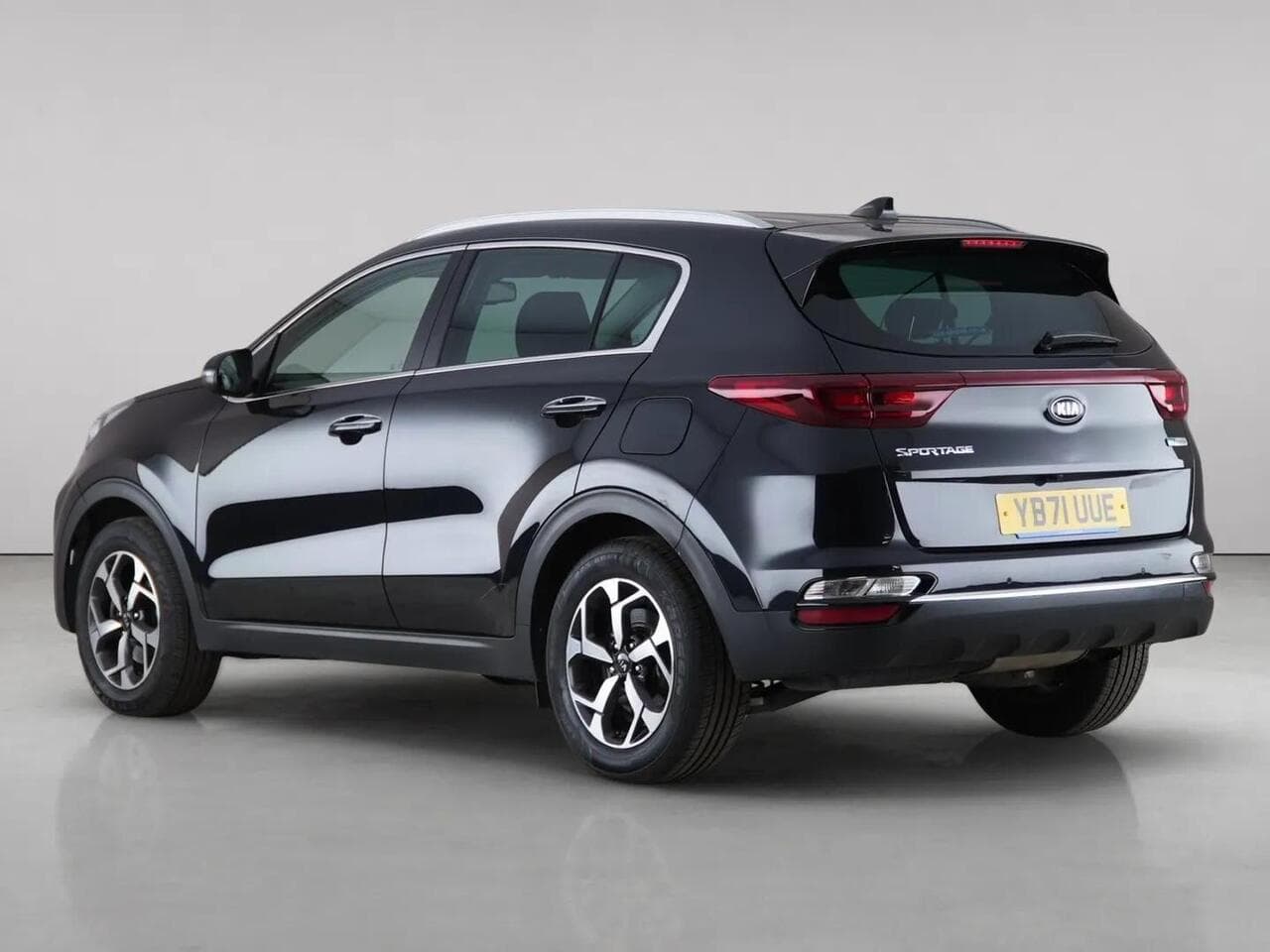 Kia Sportage thumbnail Rear Left