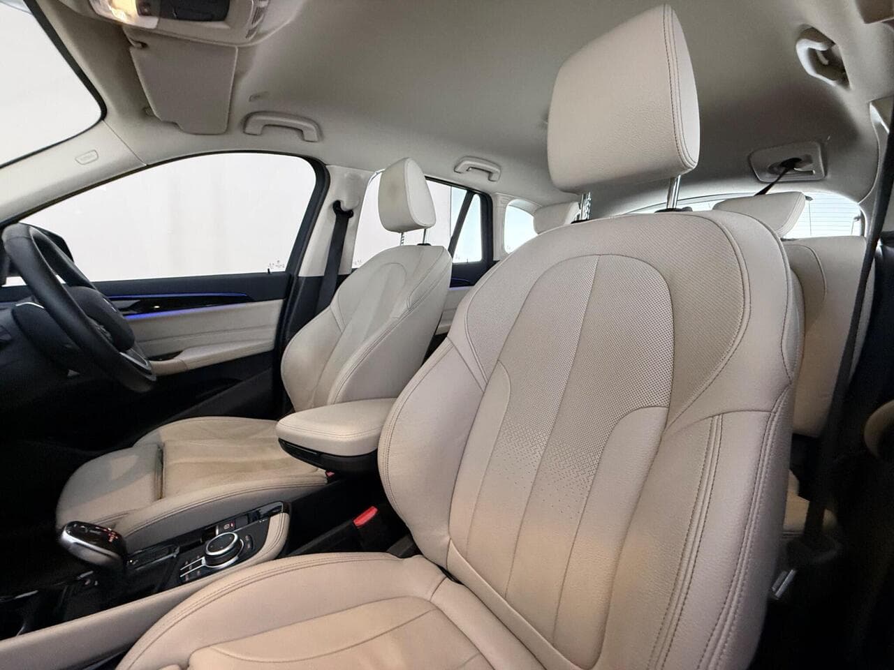 BMW X1 thumbnail Seat Driver
