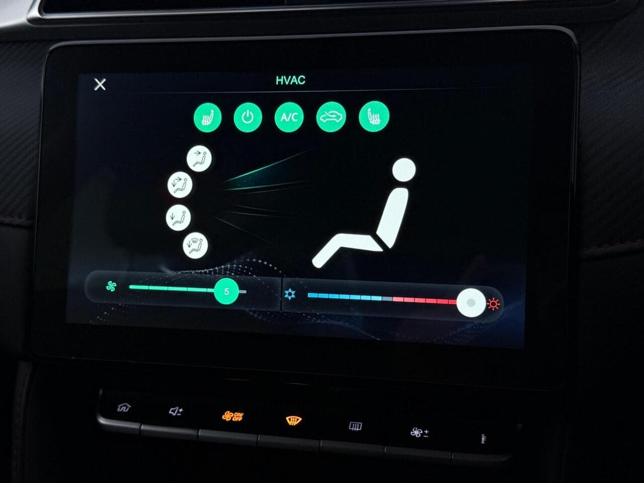 MG MG ZS thumbnail Infotainment System