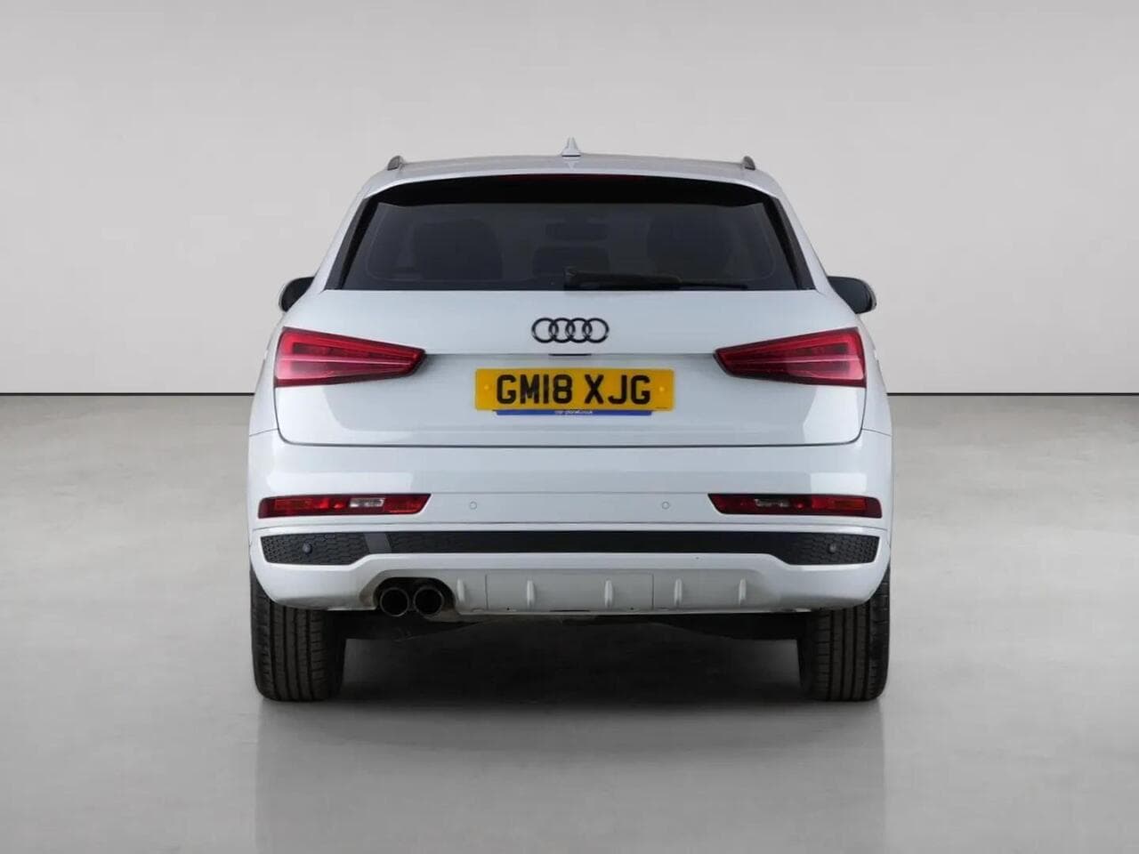 Audi Q3 thumbnail Rear