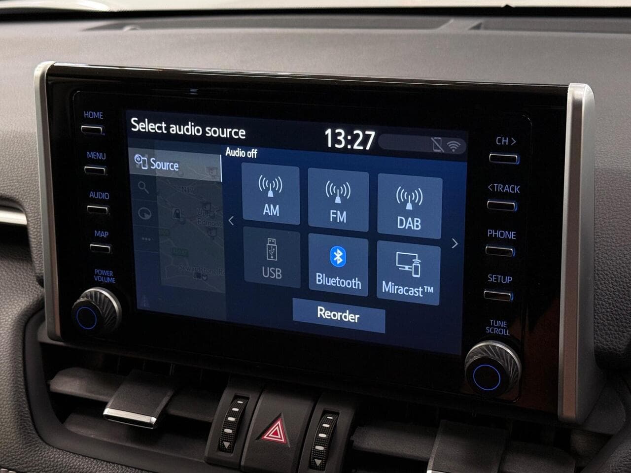 Toyota RAV4 thumbnail Infotainment System