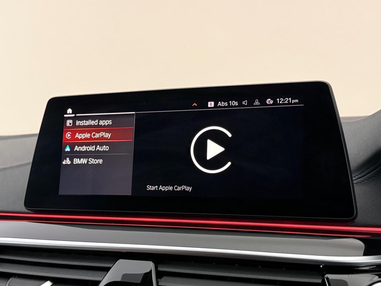BMW 5 Series thumbnail Infotainment System