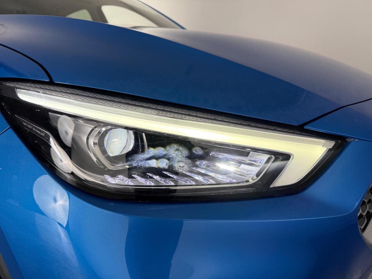 MG MG ZS thumbnail Lights Front