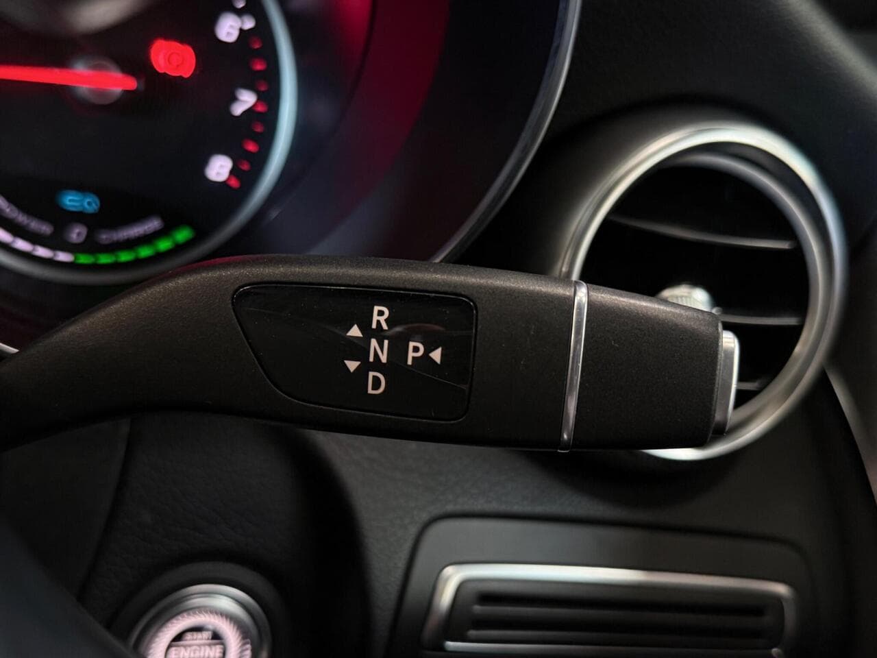 Mercedes-Benz C Class thumbnail Misc Controls