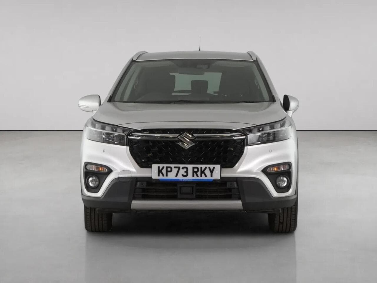 Suzuki S-Cross thumbnail Front