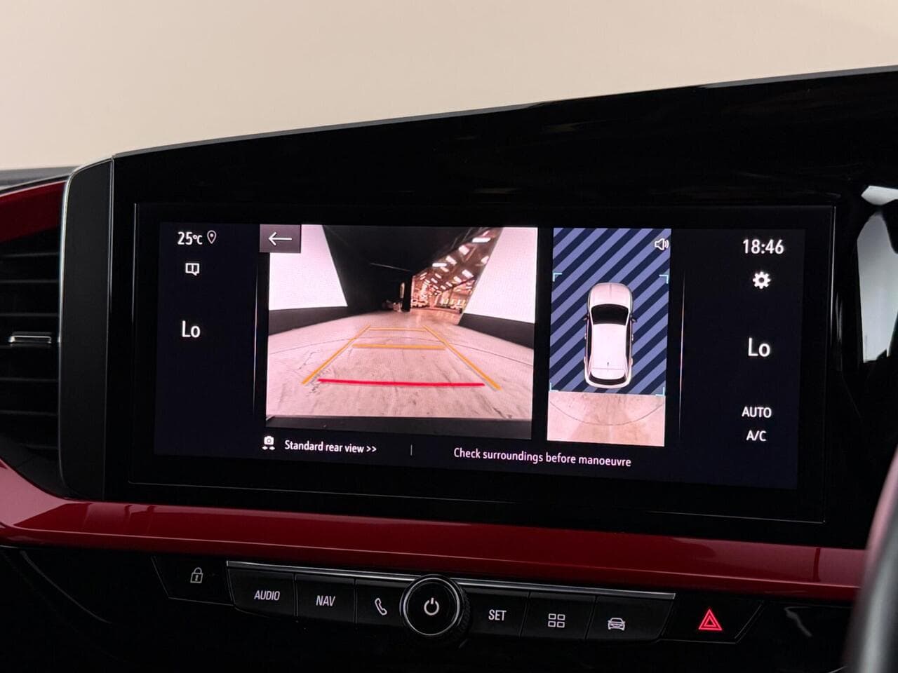 Vauxhall Mokka thumbnail Infotainment System