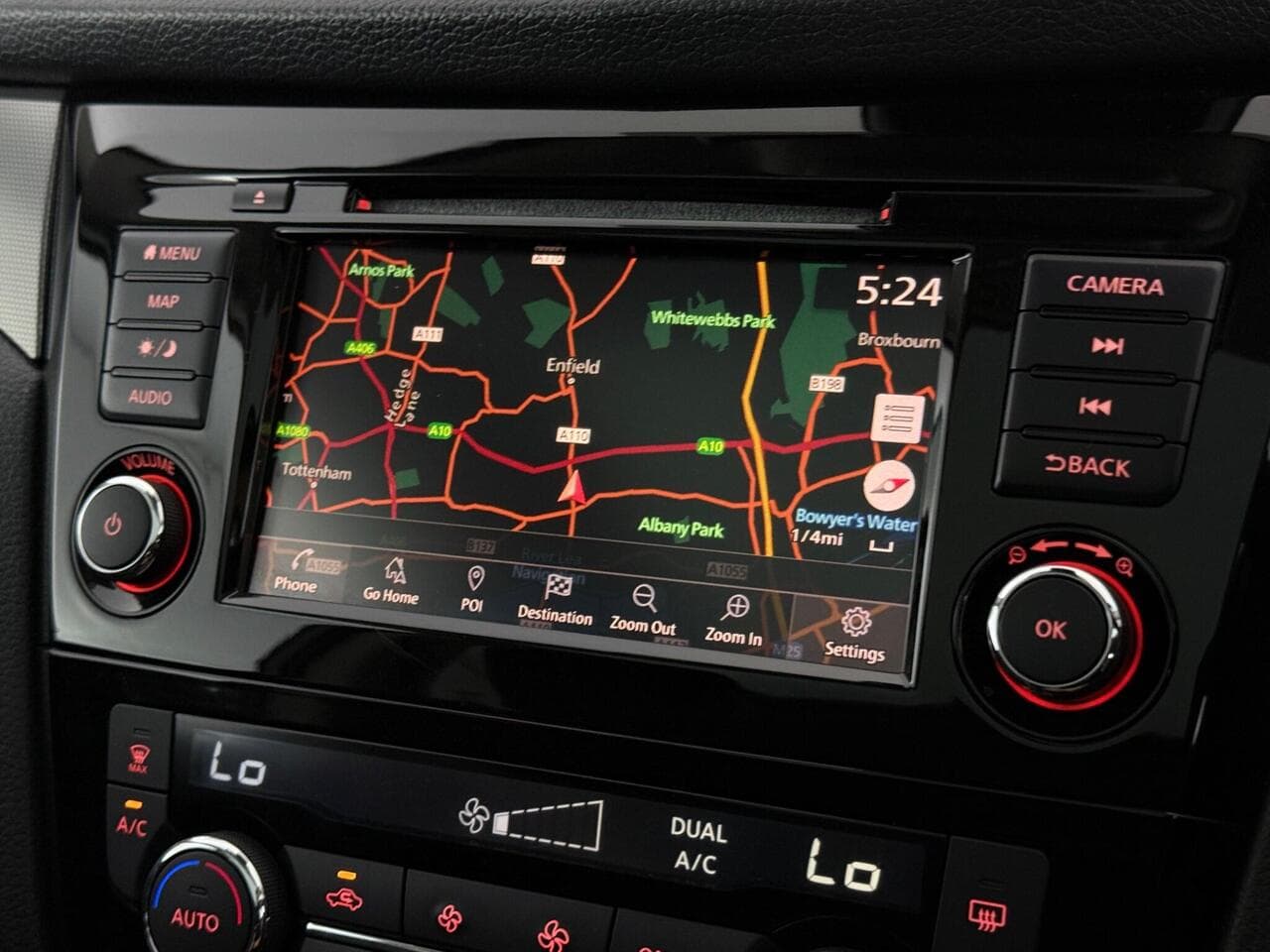 Nissan Qashqai thumbnail Infotainment System