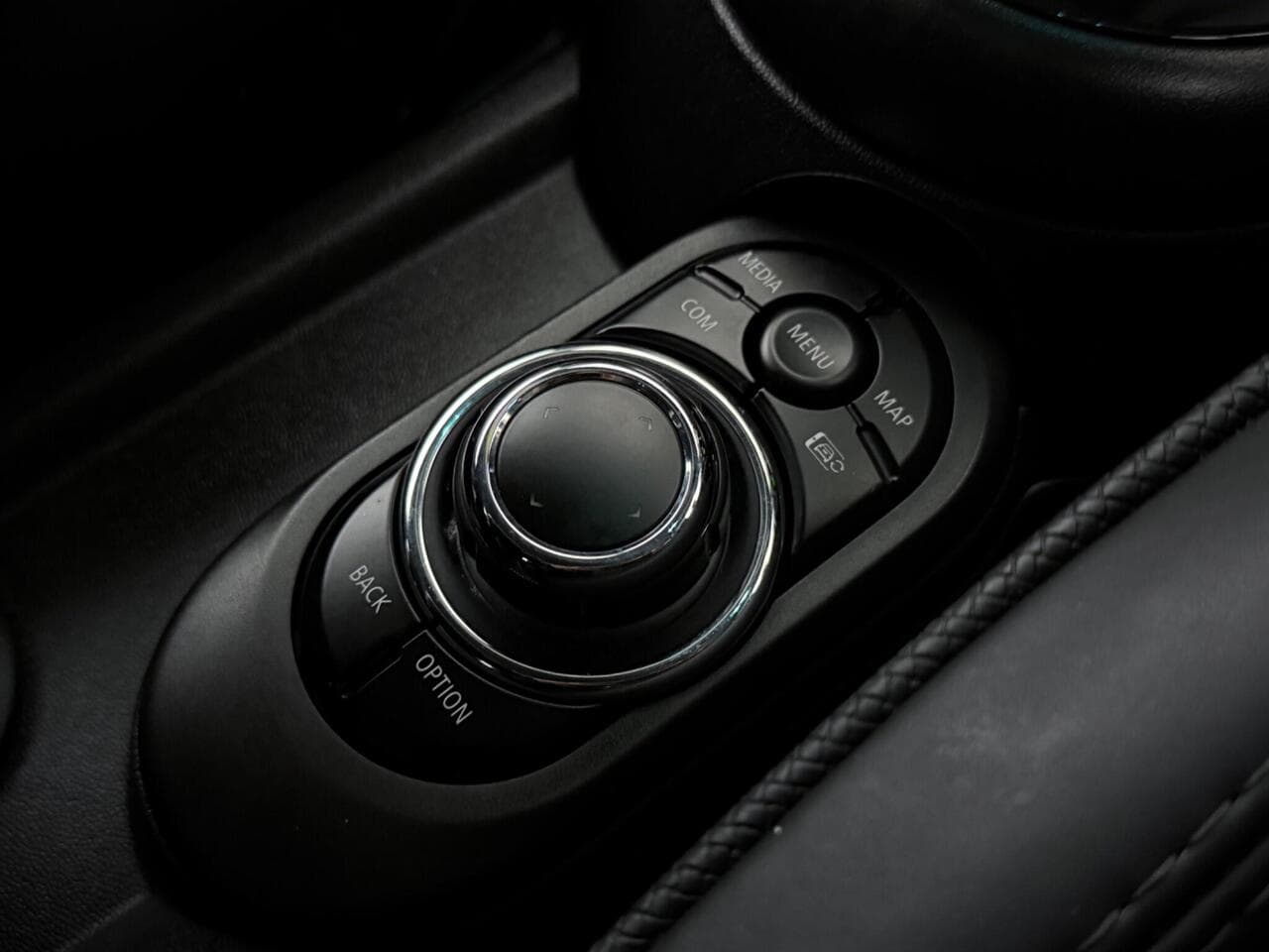 MINI Hatch thumbnail Misc Controls
