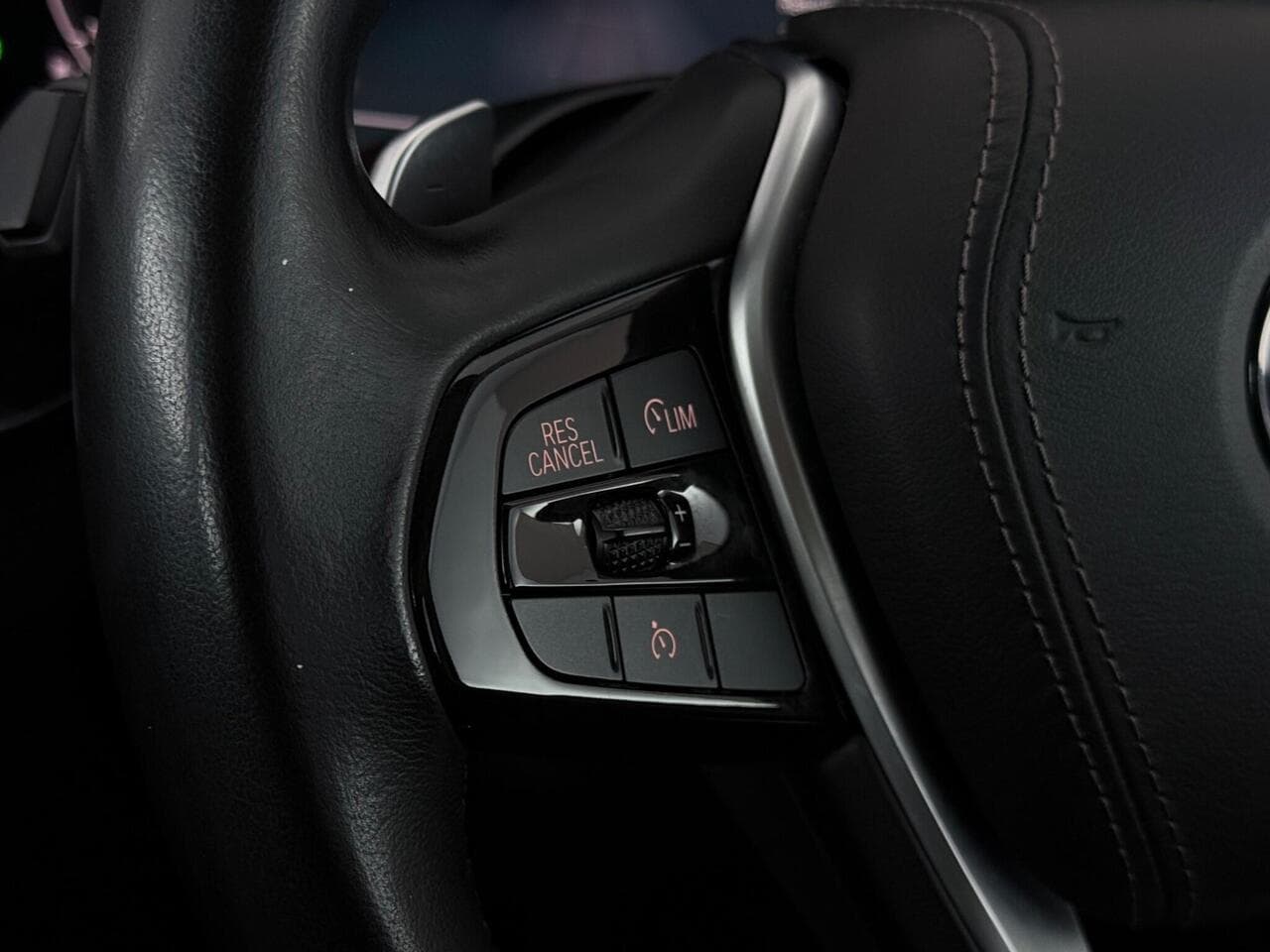 BMW 5 Series thumbnail Misc Controls