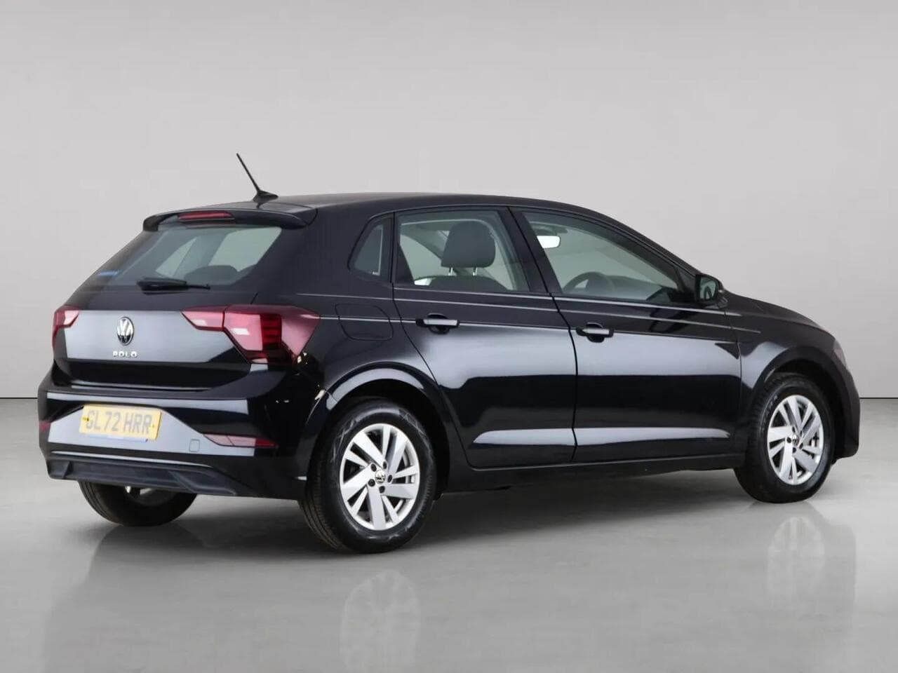 Volkswagen Polo thumbnail Front Right