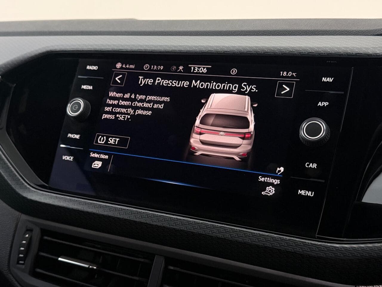 Volkswagen T-Cross thumbnail Infotainment System