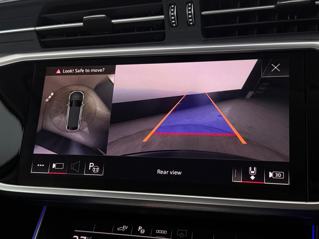 Audi A6 Avant thumbnail Infotainment System