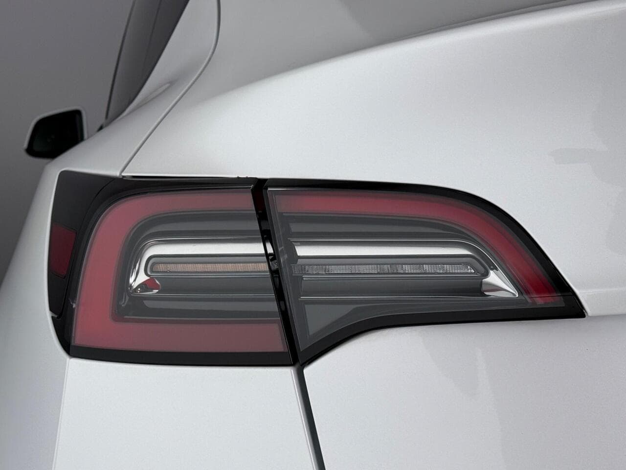 Tesla Model Y thumbnail Inconclusive