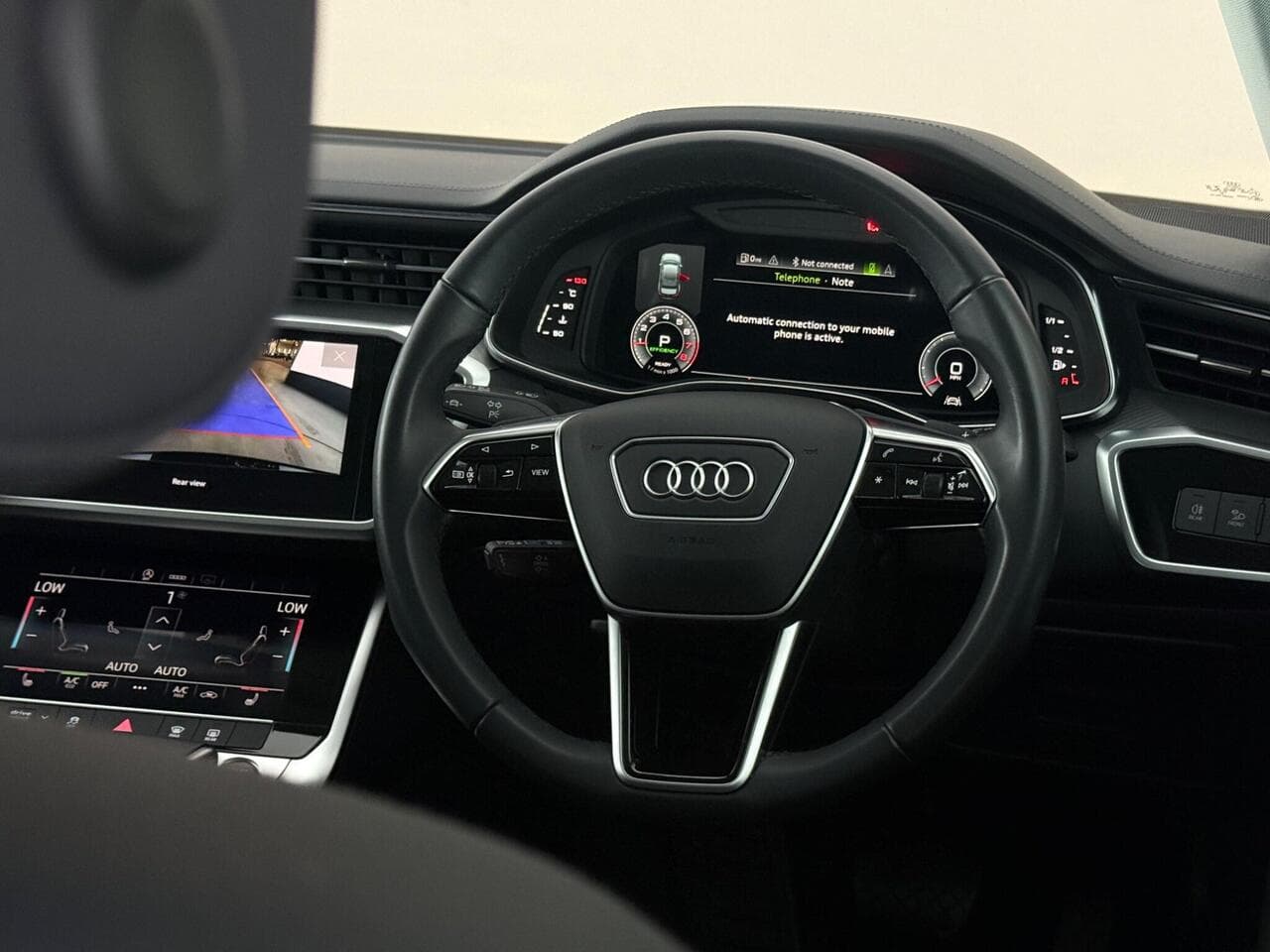 Audi A6 Saloon thumbnail Steering Wheel