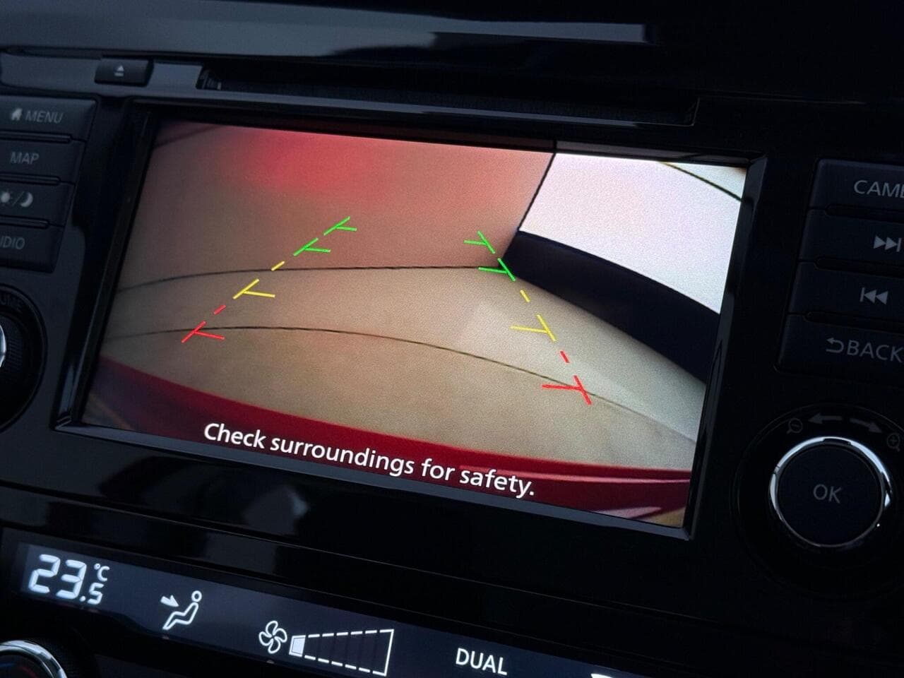 Nissan Qashqai thumbnail Infotainment System