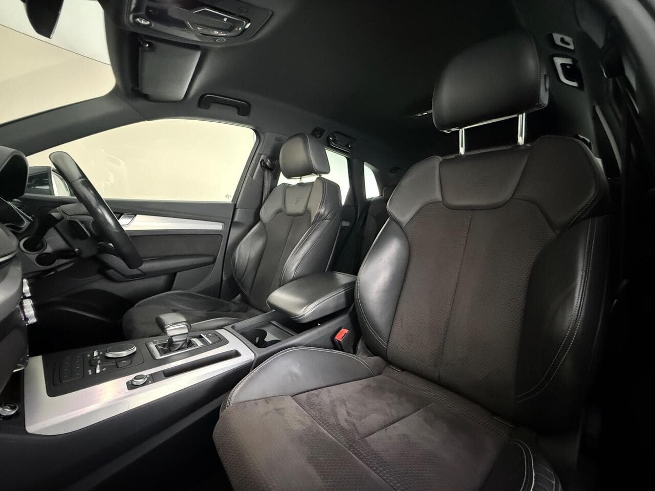 Audi Q5 thumbnail Seat Front Passenger