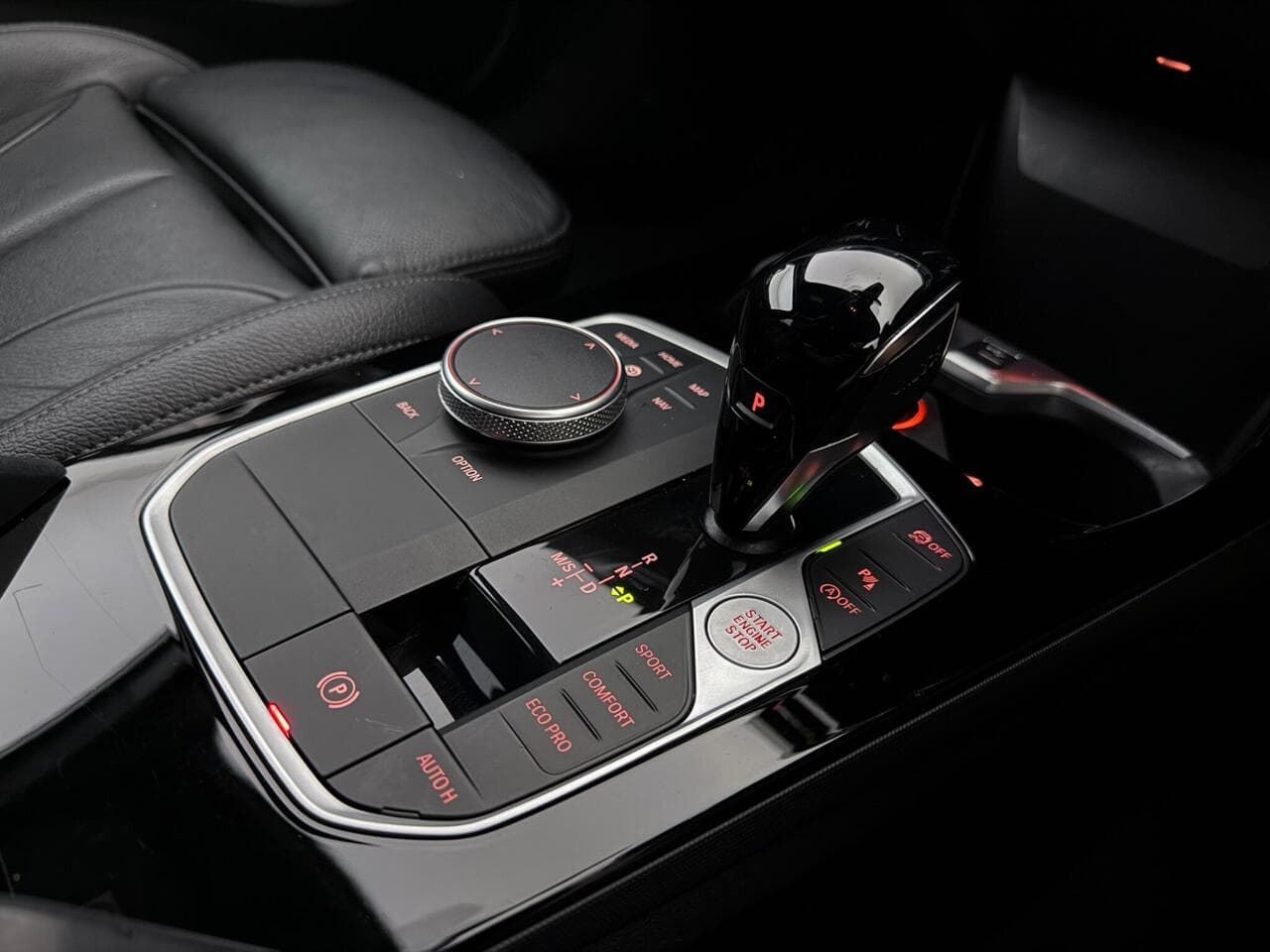 BMW 2 Series Gran Coupe thumbnail Interior Front