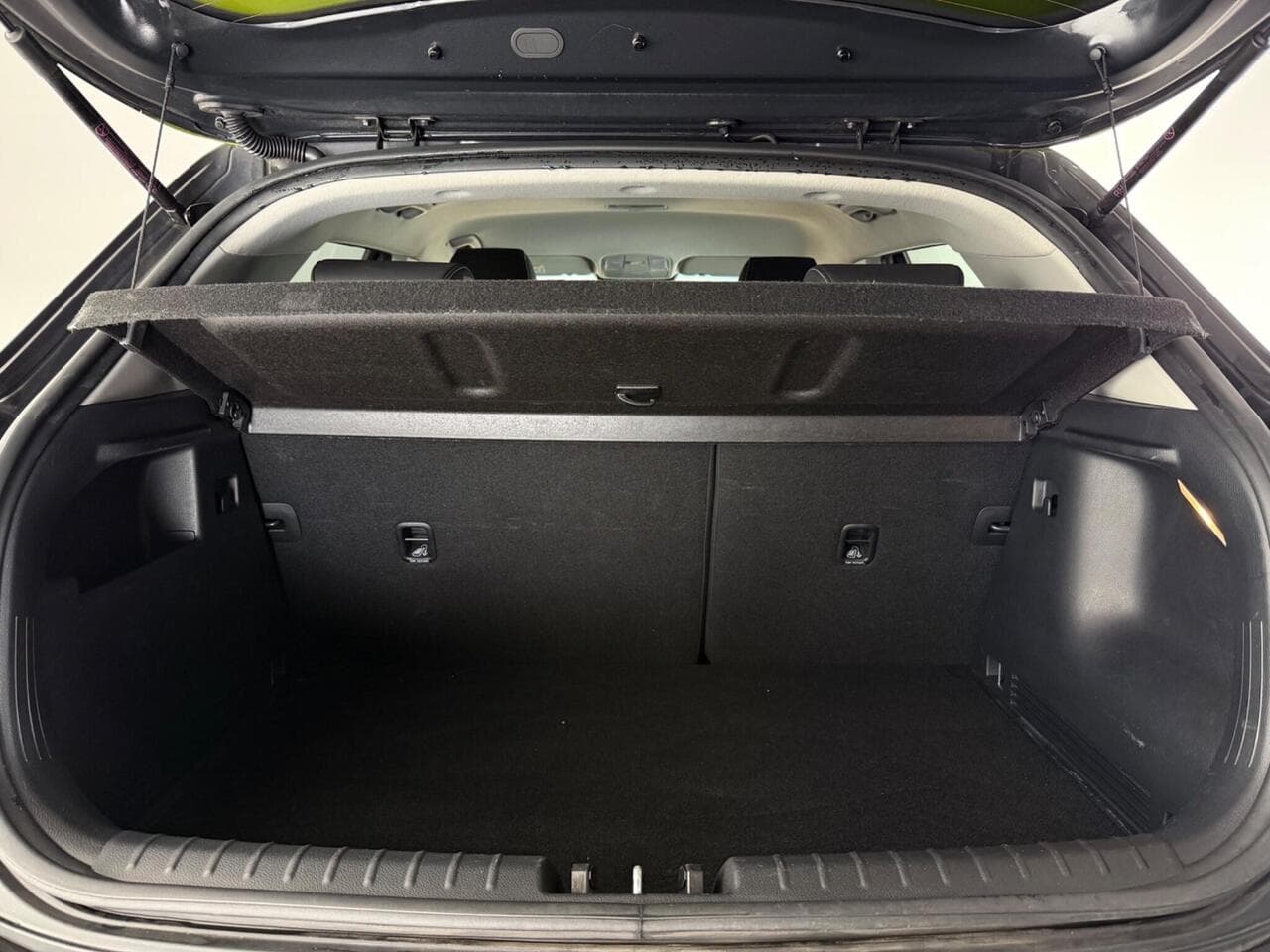 Kia Stonic thumbnail Boot