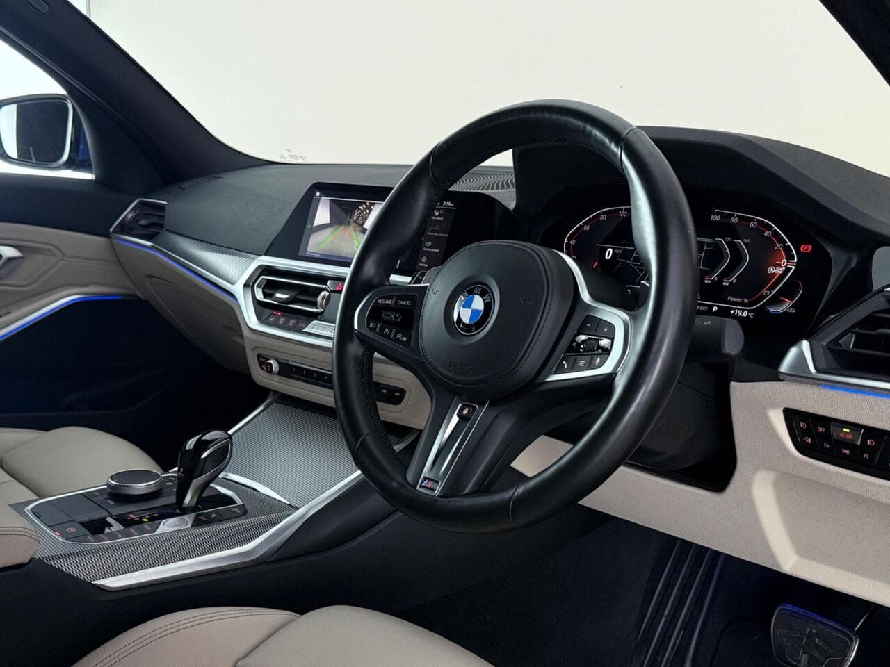 BMW 3 Series thumbnail Interior Front