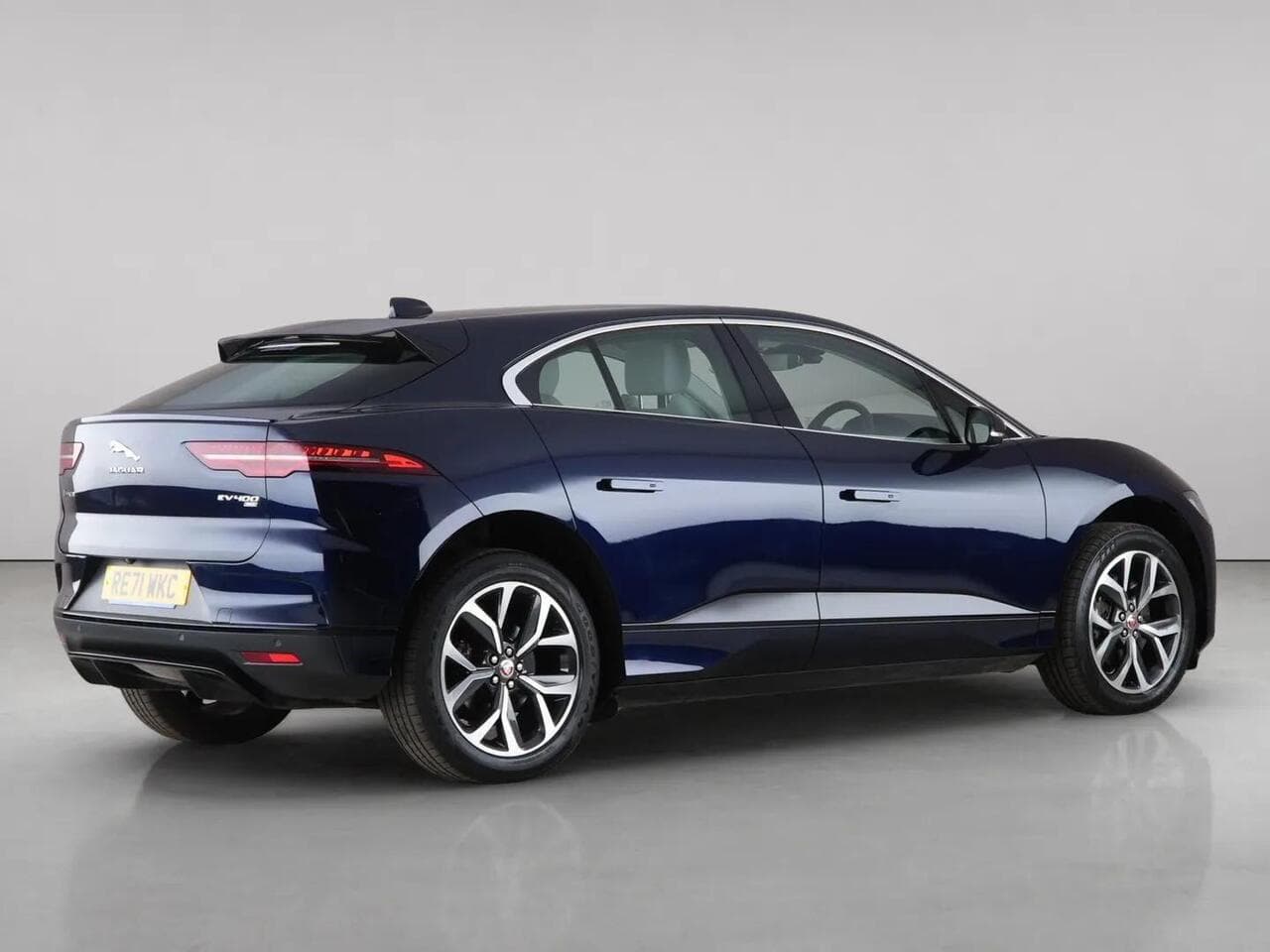 Jaguar I-PACE thumbnail Rear Right