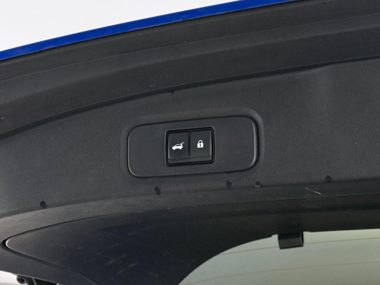 Nissan Qashqai thumbnail Misc Controls