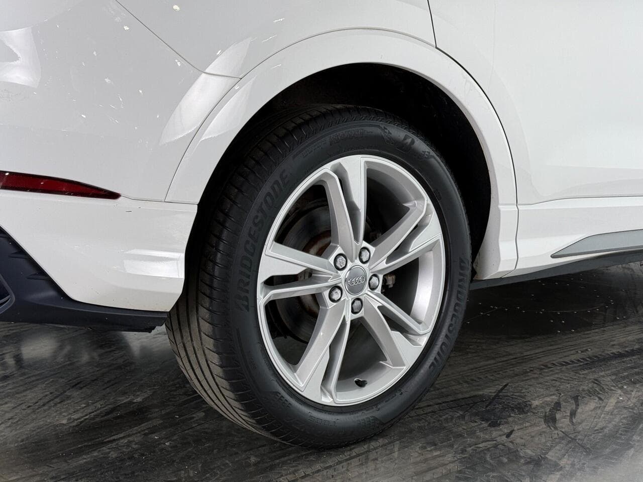 Audi Q3 thumbnail Wheel