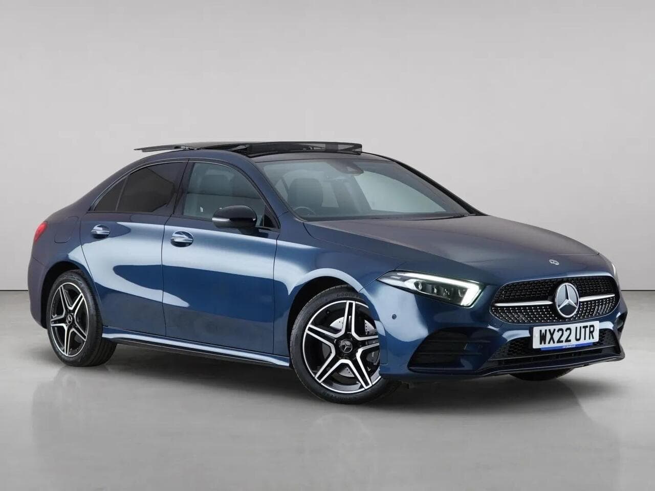 Mercedes-Benz A Class - Mercedes-Benz A Class 1.3 A250e 15.6kWh AMG Line Edition (Premium Plus) 8G-DCT Euro 6 (s/s) 4dr