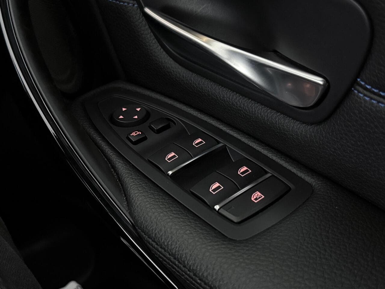 BMW 3 Series thumbnail Misc Controls