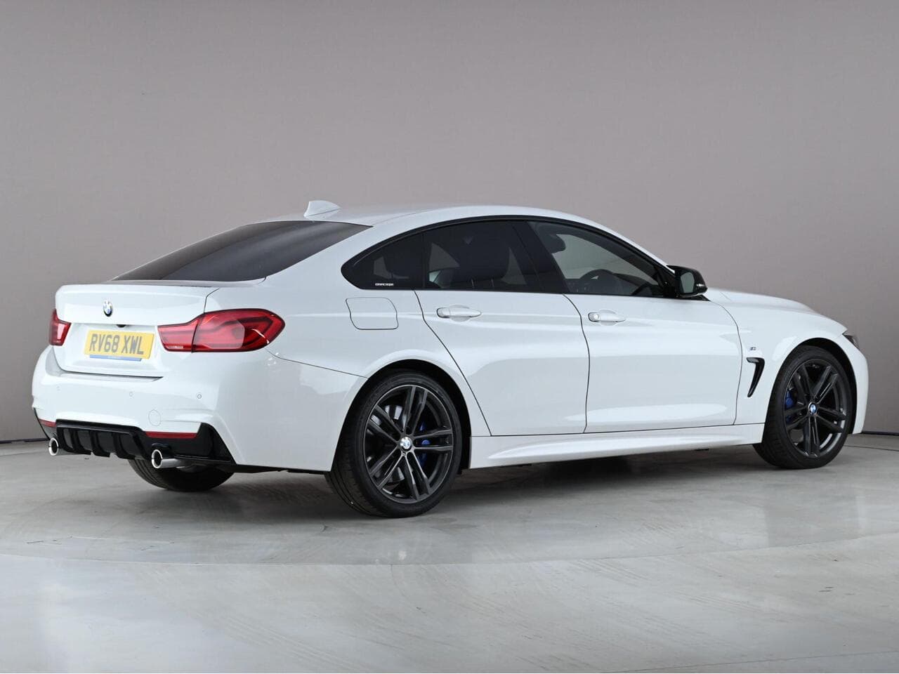 BMW 4 Series Gran Coupe thumbnail Rear Right