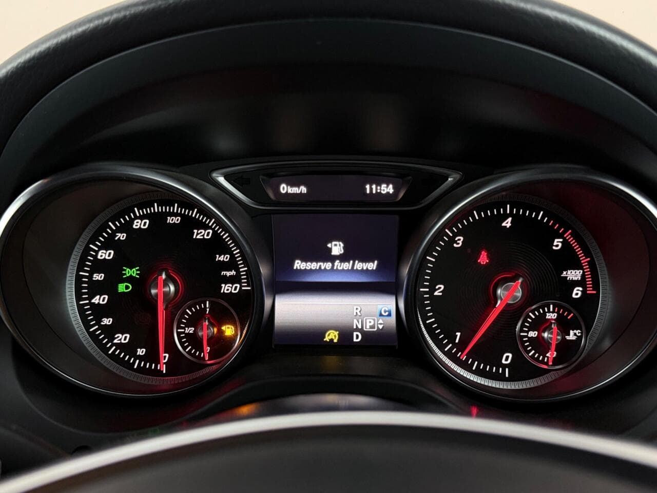 Mercedes-Benz GLA thumbnail Driver Instruments