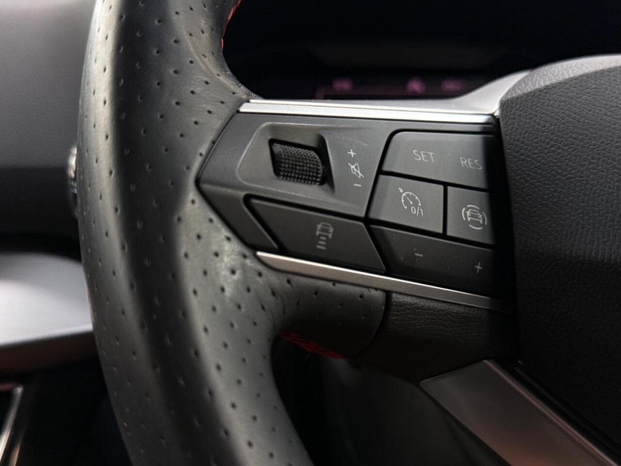 SEAT Tarraco thumbnail Misc Controls